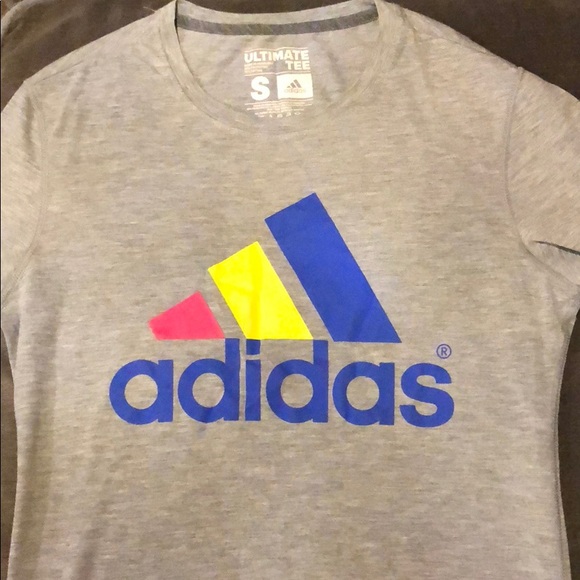 adidas Tops - Adidas Grey Short Sleeve T-Shirt size Small